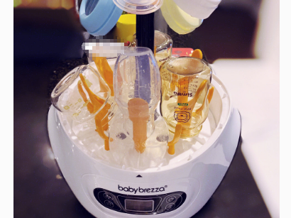 baby brezza奶瓶消毒器怎么样？带烘干吗？