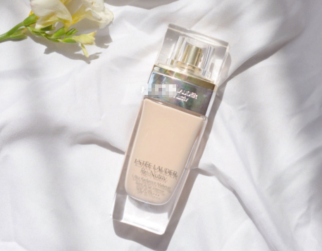 雅诗兰黛白金粉底液色号?上脸闷痘吗? 雅诗兰黛白金粉底液色号?上脸闷痘吗?