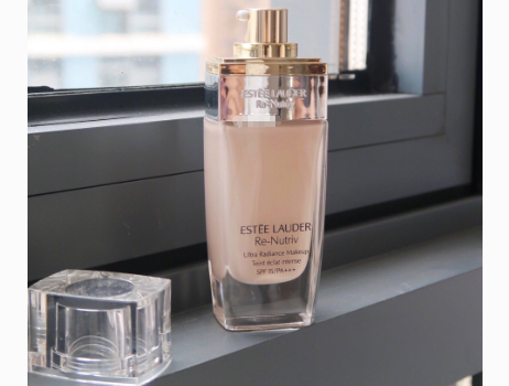 雅诗兰黛白金养肤粉底液好用吗?适合敏感肌? 雅诗兰黛白金养肤粉底液好用吗?适合敏感肌?