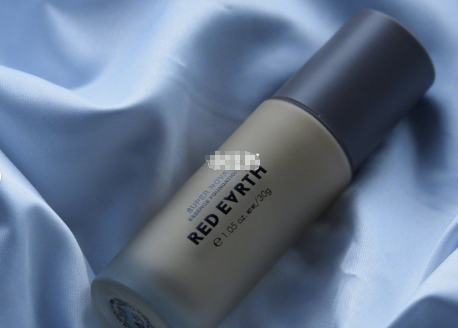 red earth粉底液闷痘?主要成分是什么? red earth粉底液闷痘?主要成分是什么?