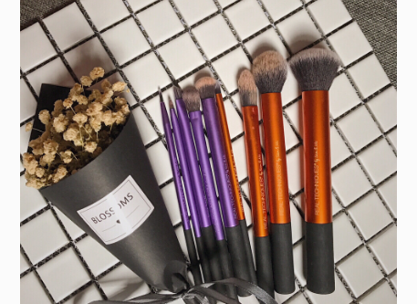 rt化妆刷好用吗?适合初学者? rt化妆刷好用吗?适合初学者?