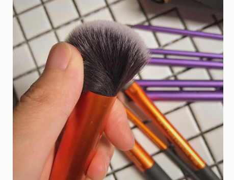 rt化妆刷好用吗?适合初学者? rt化妆刷好用吗?适合初学者?