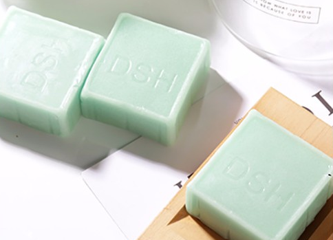 黛诗涵美白皂好用吗?可以祛除螨虫吗? 黛诗涵美白皂好用吗?可以祛除螨虫吗?