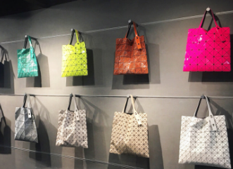 日本三宅一生包包价格?三宅一生手提包推荐? 日本三宅一生包包价格?三宅一生手提包推荐?