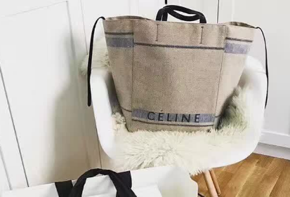 celine帆布包尺寸？celine帆布包有几款？