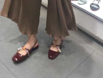小ck凉鞋好看吗？小ck凉鞋推荐一款？