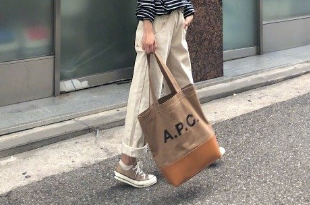apc帆布包好吗？可以沾水吗？