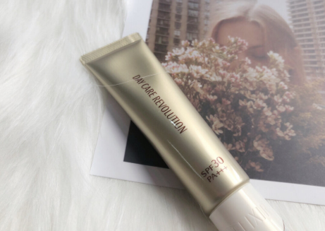 怡丽丝尔防晒30还是50?上脸轻薄吗? 怡丽丝尔防晒30还是50?上脸轻薄吗?