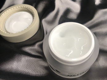 redearth是什么牌子?面霜成分里面有添加剂吗? redearth是什么牌子?面霜成分里面有添加剂吗?