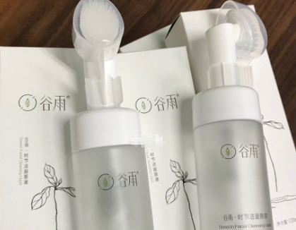 谷雨氨基酸洗面奶好用吗?带刷头方便吗? 谷雨氨基酸洗面奶好用吗?带刷头方便吗?