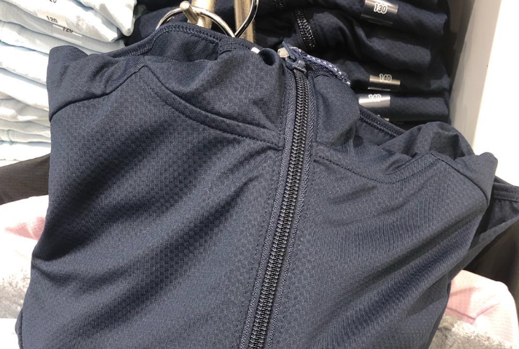 日本优衣库防晒衣真的防晒吗?穿着透气吗? 日本优衣库防晒衣真的防晒吗?穿着透气吗?