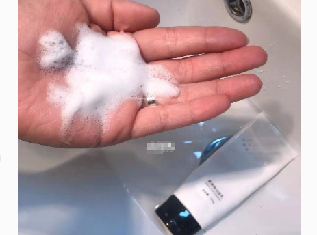 美皙媛洗面奶好用吗？洗完脸会紧绷吗？