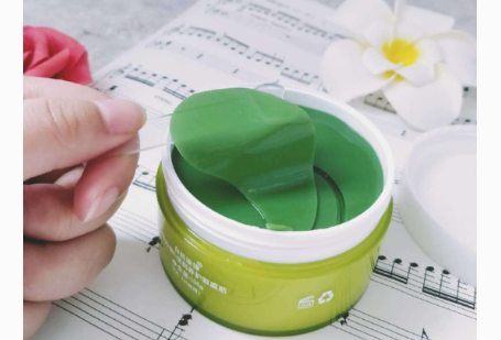 自然旋律眼膜需要洗吗？会长脂肪粒吗？