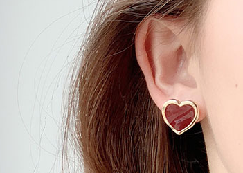 适合学生的耳环品牌?谁能推荐几个? 适合学生的耳环品牌?谁能推荐几个?