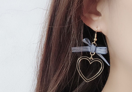 什么牌子的耳环好看?谁能分享一些平价的店铺? 什么牌子的耳环好看?谁能分享一些平价的店铺?