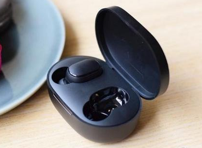 Redmi AirDots充电怎么充?使用说明一下? Redmi AirDots充电怎么充?使用说明一下?