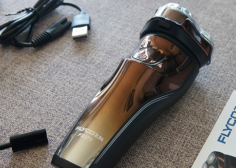 飞科剃须刀fs371+怎么样？支持机身全洗吗？