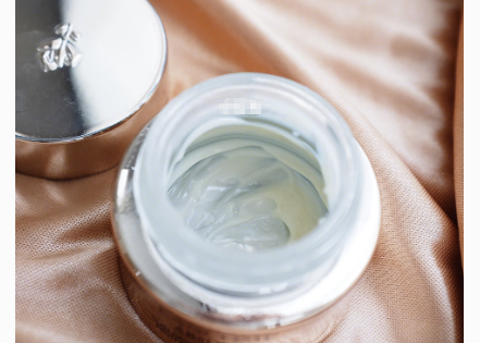 兰蔻菁纯眼霜适合年龄?用完真的有效果吗? 兰蔻菁纯眼霜适合年龄?用完真的有效果吗?