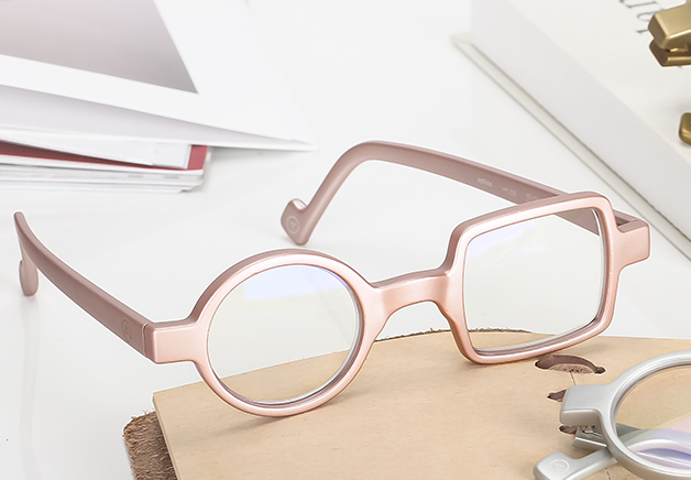 aptica防蓝光眼镜好吗？aptica防蓝光眼镜真的可以防干涩吗？