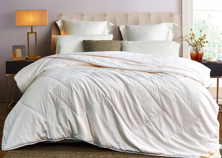 罗莱与钱皇蚕丝被哪个好?谁能简单对比一下? 罗莱与钱皇蚕丝被哪个好?谁能简单对比一下?