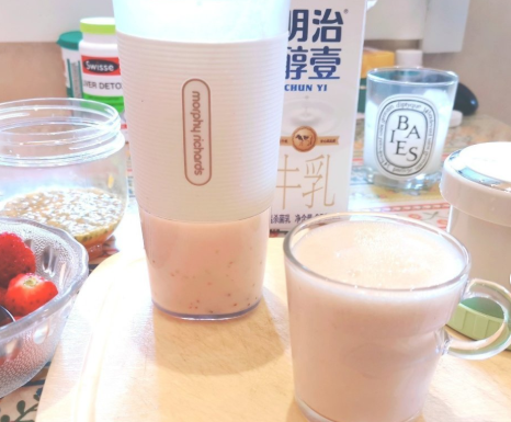 摩飞榨汁机充电？充电一次可以用几次？