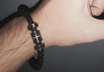 施华洛世奇男士转运珠细节图?施华洛世奇男士转运珠价格? 施华洛世奇男士转运珠细节图?施华洛世奇男士转运珠价格?