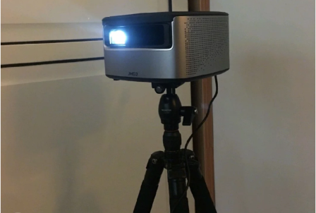 坚果j7投影仪使用说明？值得入手吗？