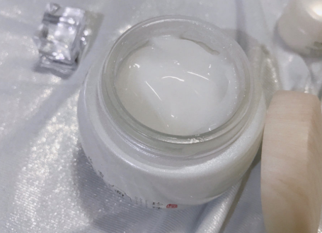 珍珠美人睡眠面膜怎么用？里面主要成分是什么？