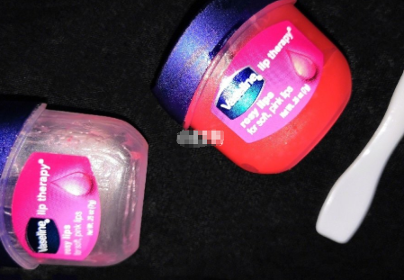 凡士林唇膜怎么使用?能改善唇色吗? 凡士林唇膜怎么使用?能改善唇色吗?