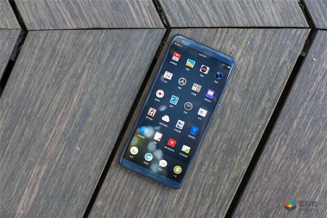 2019上半年千元机盘点:百花齐放各有特色,选择有点难 2019上半年千元机盘点:百花齐放各有特色,选择有点难