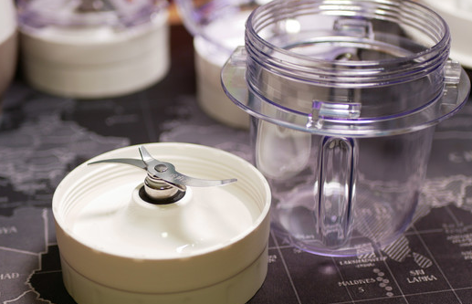 小熊搅拌机安全吗？价格贵不贵？