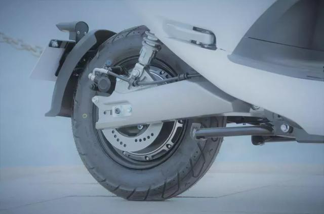 宗申电动摩托车森蓝评测,均速20续航可达100km,匀速40续航仅60k 宗申电动摩托车森蓝评测,均速20续航可达100km,匀速40续航仅60k