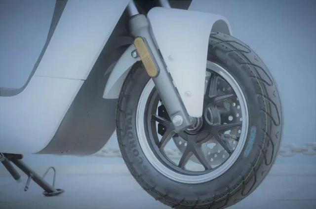 宗申电动摩托车森蓝评测,均速20续航可达100km,匀速40续航仅60k 宗申电动摩托车森蓝评测,均速20续航可达100km,匀速40续航仅60k