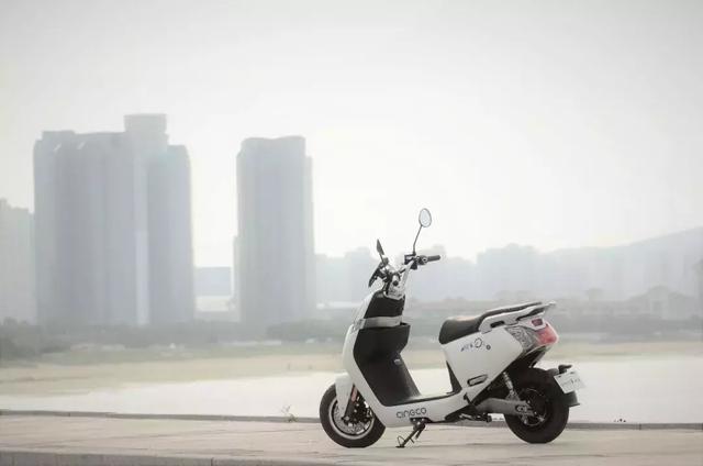 宗申电动摩托车森蓝评测,均速20续航可达100km,匀速40续航仅60k 宗申电动摩托车森蓝评测,均速20续航可达100km,匀速40续航仅60k