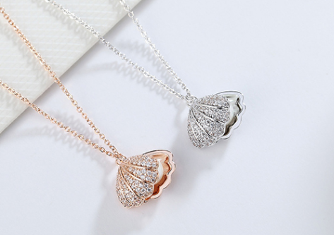 chomel项链是什么材质?chomel项链有珍珠的吗? chomel项链是什么材质?chomel项链有珍珠的吗?