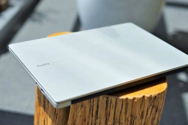 红米笔记本开始预订,4999元的i7笔记本值得尝试吗 红米笔记本开始预订,4999元的i7笔记本值得尝试吗