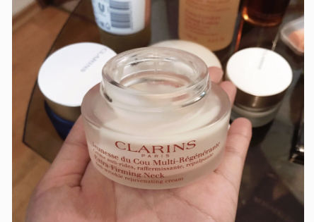 哪款颈霜去颈纹效果好?谁能推荐一款? 哪款颈霜去颈纹效果好?谁能推荐一款?