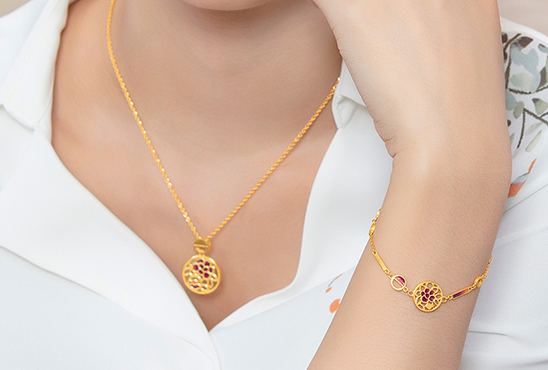 六福珠宝手链款式图片?六福好看的手链推荐? 六福珠宝手链款式图片?六福好看的手链推荐?