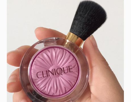 倩碧小雏菊15号试色?倩碧腮红持久度怎么样? 倩碧小雏菊15号试色?倩碧腮红持久度怎么样?