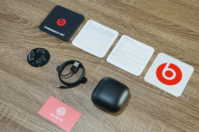 真机开箱：POWER BEATS PRO，支持语音唤醒Siri，左右耳独立使用