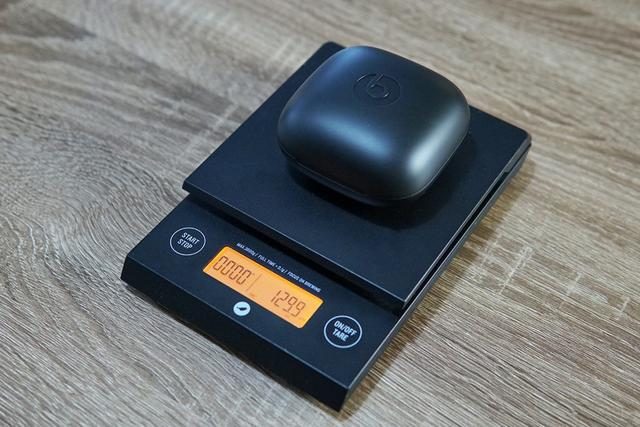 真机开箱：POWER BEATS PRO，支持语音唤醒Siri，左右耳独立使用