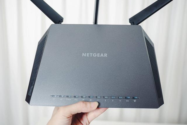 经典的「旗舰路由」,Netgear R7000 上手体验 经典的「旗舰路由」,Netgear R7000 上手体验