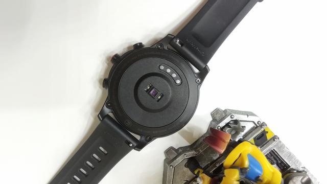 手腕上的智能手机？中国移动智能手表W10体验