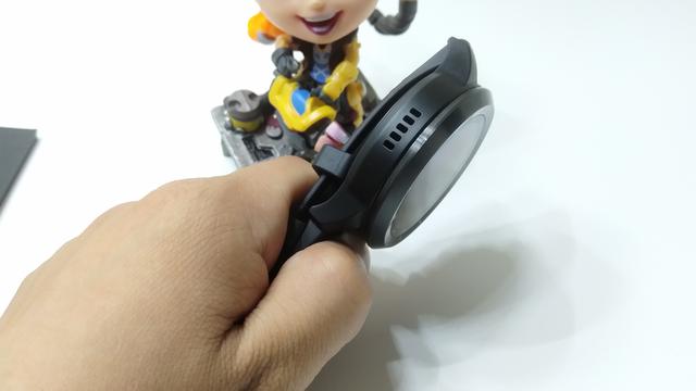 手腕上的智能手机？中国移动智能手表W10体验