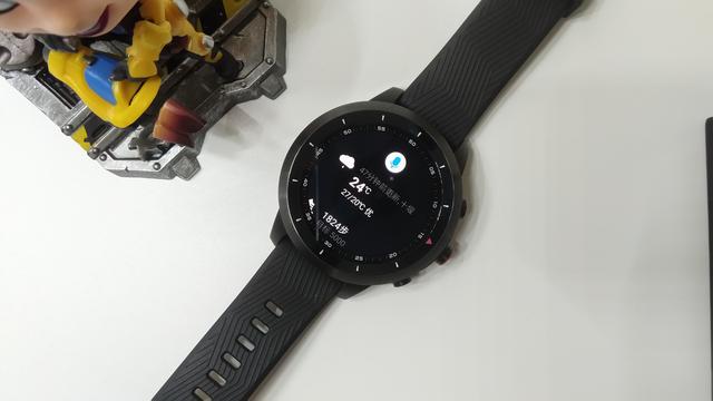 手腕上的智能手机？中国移动智能手表W10体验