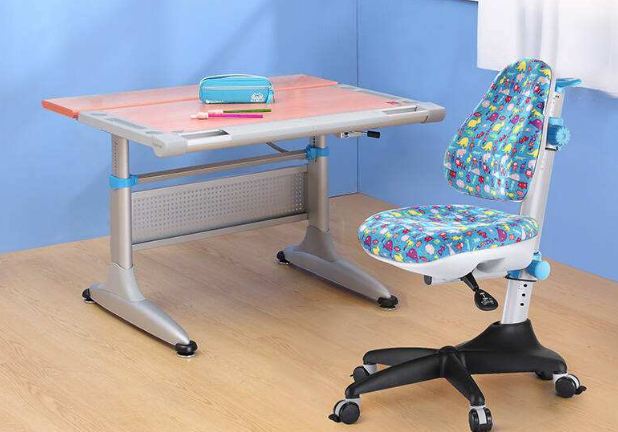 康朴乐儿童书桌好在那里?康朴乐儿童学习桌好不好用? 康朴乐儿童书桌好在那里?康朴乐儿童学习桌好不好用?