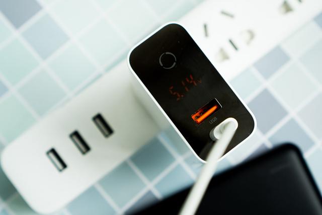 双口可用还能定时断电,倍思45W双口充电器体验 双口可用还能定时断电,倍思45W双口充电器体验