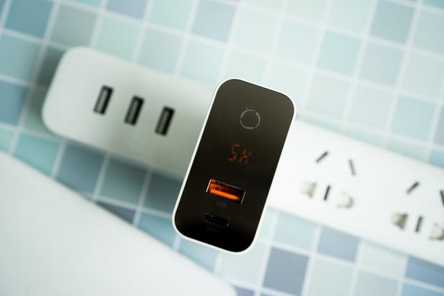 双口可用还能定时断电,倍思45W双口充电器体验 双口可用还能定时断电,倍思45W双口充电器体验