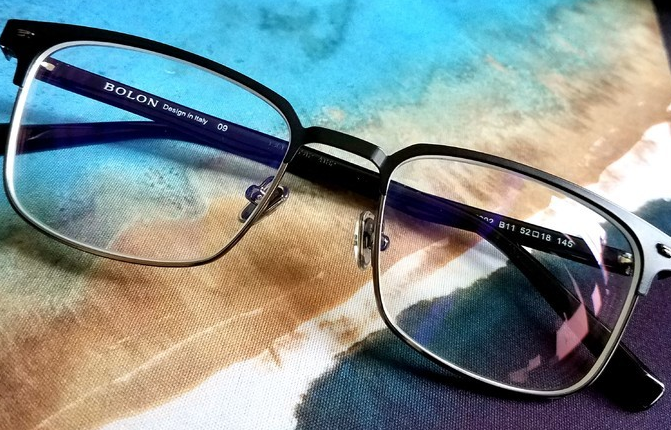 暴龙眼镜架子价格多少?暴龙眼镜架戴着舒服吗? 暴龙眼镜架子价格多少?暴龙眼镜架戴着舒服吗?