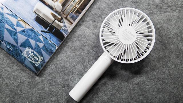 随身携带的解暑利器——ZMI手持随身风扇(3350版) 随身携带的解暑利器——ZMI手持随身风扇(3350版)